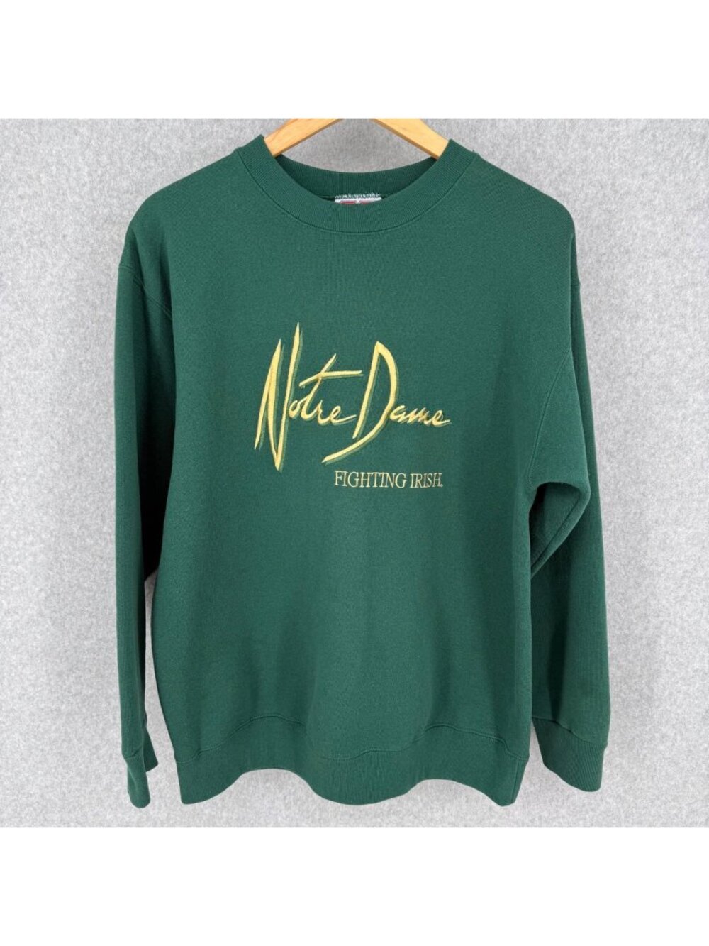 Vintage 90s Notre Dame Fighting Irish Sweatshirt Size L Green Gold Embroidered